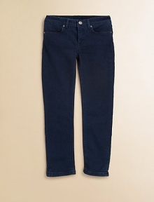 Looks like jeans, fits like leggings with traditional touches and a lots of stretch.Front buttonWaistband with belt loopsZip flyFaux pockets98% cotton/2% elastaneMachine washImported Looks like jeans, fits like leggings with traditional touches and a lots of stretch.Front buttonWaistband with belt loopsZip flyFaux pockets98% cotton/2% elastaneMachine washImported