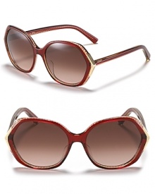 Fendi fabulous with stylish staying power. You'll love these sunnies for a lifetime. Fendi fabulous with stylish staying power. You'll love these sunnies for a lifetime.