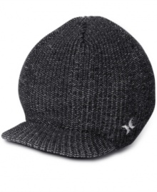 Top of your look with solid style in this visor beanie by Hurley. Top of your look with solid style in this visor beanie by Hurley.