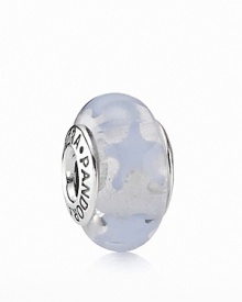 A repeating star pattern adorns a translucent murano glass bead. Logo-engraved sterling silver trim displays the PANDORA signature. A repeating star pattern adorns a translucent murano glass bead. Logo-engraved sterling silver trim displays the PANDORA signature.