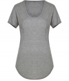 Better than your average basic tee, this version from Helmut Lang features an asymmetric hem and a flattering cut - Scoop neck, short sleeves, asymmetric high-low hem - Wear with skinny jeans, slim trousers, of a mini-skirt