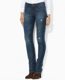 A chic skinny silhouette lends contemporary polish to Lauren Jeans Co.'s classic denim jean, rendered with a hint of stretch for a flattering fit.