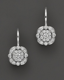 Beautiful diamond earrings in white gold with a vintage feel. Beautiful diamond earrings in white gold with a vintage feel.