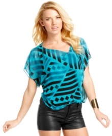 Sport a look that pops! A fun print in a bold combination of hues makes this top from GUESS? the hottest companion to your summery bottoms! Sport a look that pops! A fun print in a bold combination of hues makes this top from GUESS? the hottest companion to your summery bottoms!