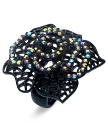 Blooming beauty. This stretch ring from GUESS is crafted from sprayed-jet mixed metal with glass crystal stones providing a stylish touch. Blooming beauty. This stretch ring from GUESS is crafted from sprayed-jet mixed metal with glass crystal stones providing a stylish touch.