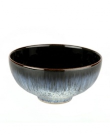 Sturdy and stylish, Denby's Halo rice bowl sets the tone for contemporary-cool dining in versatile stoneware.