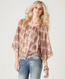 The vintage-inspired floral print and easy fit of this Buffalo Jeans blouse recalls an era long gone. Create a boho-inspired ensemble when you pair it with faded jeans! The vintage-inspired floral print and easy fit of this Buffalo Jeans blouse recalls an era long gone. Create a boho-inspired ensemble when you pair it with faded jeans!