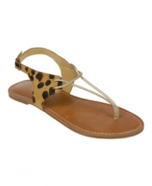 A simple sandal with maximum impact. With bold color combos and sexy straps, the Thailand flat sandals from Carlos by Carlos Santana are ready for action. A simple sandal with maximum impact. With bold color combos and sexy straps, the Thailand flat sandals from Carlos by Carlos Santana are ready for action.