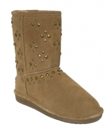 Toasty toes get trendy with the help of these Kendal boots by BEARPAW. Edgy studs glamorize the soft suede shaft of this casual cold weather boot silhouette. Toasty toes get trendy with the help of these Kendal boots by BEARPAW. Edgy studs glamorize the soft suede shaft of this casual cold weather boot silhouette.