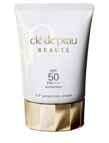An advanced-performance daily sunscreen that helps prevent signs of aging while enhancing the natural beauty and suppleness of the skin. Contains Thyme and Turmeric extracts to prevent DNA damage to cells that cause wrinkle formation. Protects against UVA & UVB rays with an SPF 50 PA+++. Feather-light, non-greasy texture dries to a matte finish. Perfect for use under makeup. An advanced-performance daily sunscreen that helps prevent signs of aging while enhancing the natural beauty and suppleness of the skin. Contains Thyme and Turmeric extracts to prevent DNA damage to cells that cause wrinkle formation. Protects against UVA & UVB rays with an SPF 50 PA+++. Feather-light, non-greasy texture dries to a matte finish. Perfect for use under makeup.