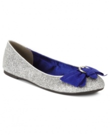 Add a sweet touch to any ensemble with this adorable flat from G by GUESS. This slip-on design features an adorable bow at toe. Add a sweet touch to any ensemble with this adorable flat from G by GUESS. This slip-on design features an adorable bow at toe.