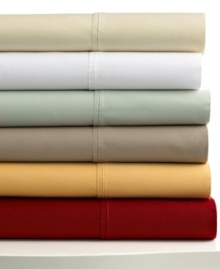 Put yourself to sleep in this comfy and cozy 420-thread count sheet set, featuring luxe Egyptian cotton, single-ply construction and two extra pillowcases for more versatility.