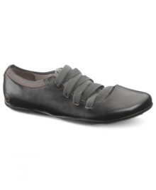 One of the most unique silhouettes you'll come across all season. Hush Puppies' Kriya Ghillie sneakers feature cute and chunky elastic stretch laces. One of the most unique silhouettes you'll come across all season. Hush Puppies' Kriya Ghillie sneakers feature cute and chunky elastic stretch laces.