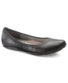 Hush Puppies' Kriya skimmer flats are the type of comfy shoe that goes great with everything. You won't mind wearing them all day. Hush Puppies' Kriya skimmer flats are the type of comfy shoe that goes great with everything. You won't mind wearing them all day.