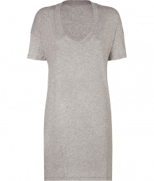 Stylish maxi shirt in grey cotton - extremely nice material - mashine wash - soft low V-neck with decorative trim - relaxed slim cut with short cap sleeves - sightly waist fitted -super fit - genius basic - pair with slim jeans or leather leggings Stylish maxi shirt in grey cotton - extremely nice material - mashine wash - soft low V-neck with decorative trim - relaxed slim cut with short cap sleeves - sightly waist fitted -super fit - genius basic - pair with slim jeans or leather leggings