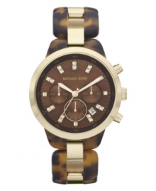 Get a preppy vibe in a matter of seconds with this chic watch from Michael Kors. Get a preppy vibe in a matter of seconds with this chic watch from Michael Kors.