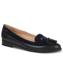 Tassels and all. Etienne Aigner's Kira moc flats look great all work day long. Tassels and all. Etienne Aigner's Kira moc flats look great all work day long.