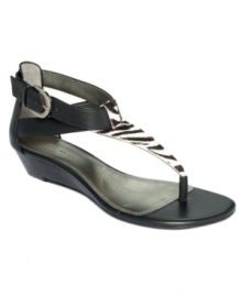Complete with contrasting vamp strap, the Pippop sandals by Bandolino add intrigue when the weather's warm.