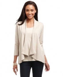 This draped cardigan from Charter Club offers effortless sophistication and can be dressed up or down! This draped cardigan from Charter Club offers effortless sophistication and can be dressed up or down!