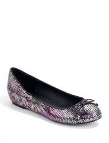 THE LOOKRound toeFloral-print sequined fabric upperTop leather bowPadded insoleTHE MATERIALSequined fabric upperLeather lining and soleORIGINImported THE LOOKRound toeFloral-print sequined fabric upperTop leather bowPadded insoleTHE MATERIALSequined fabric upperLeather lining and soleORIGINImported