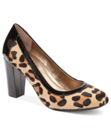 Cute and shiny. The Lapria Classic pumps are the quintessential day-to-dusk style. Cute and shiny. The Lapria Classic pumps are the quintessential day-to-dusk style.