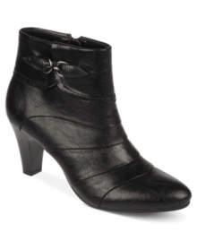 Pleating and buckle detail on the vamp of Life Stride's Yardly boots adds understated texture to this beautiful style. Pleating and buckle detail on the vamp of Life Stride's Yardly boots adds understated texture to this beautiful style.