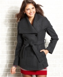 Rock definitive outdoor style in Krush's wool-blend coat! An oversized shawl collar adds standout detail to this timeless, belted layer. Rock definitive outdoor style in Krush's wool-blend coat! An oversized shawl collar adds standout detail to this timeless, belted layer.