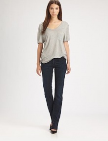 Flattering straight-leg construction and an ultra-dark wash renew this delectable denim design. THE FITMedium rise, about 8Inseam, about 34THE DETAILSButton closureZip flyFive-pocket style98% cotton/2% elastaneMachine washMade in USA of Italian fabricModel shown is 5'10 (177cm) wearing US size 2.