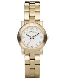 You'll marvel at the mini Amy collection watch from Marc by Marc Jacobs, with its golden tones and elegant design.