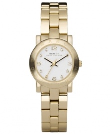 You'll marvel at the mini Amy collection watch from Marc by Marc Jacobs, with its golden tones and elegant design. You'll marvel at the mini Amy collection watch from Marc by Marc Jacobs, with its golden tones and elegant design.