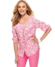 Greet spring in this cheerful top from Charter Club. The button-front closure gives it a bit of structure; the scoop neckline keeps it laid-back. Greet spring in this cheerful top from Charter Club. The button-front closure gives it a bit of structure; the scoop neckline keeps it laid-back.