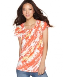 A fanciful print full of fresh-squeezed colors puts a new twist on a Style&co.'s essential basketweave-front top! A fanciful print full of fresh-squeezed colors puts a new twist on a Style&co.'s essential basketweave-front top!