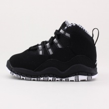 Back for 2012, the original Air Jordan 10 was released during the 1994-95 season despite Jordan’s absense from the NBA. Back for 2012, the original Air Jordan 10 was released during the 1994-95 season despite Jordan’s absense from the NBA.