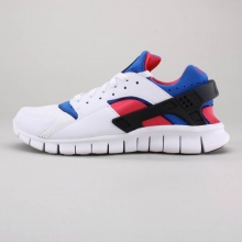 A throwback look that can be traced back to an iconic '90s college basketball squad, the Nike Huarache Free Run Men's Shoe fuses legendary style with a running outsole that delivers a comfortable, barefoot feel. A throwback look that can be traced back to an iconic '90s college basketball squad, the Nike Huarache Free Run Men's Shoe fuses legendary style with a running outsole that delivers a comfortable, barefoot feel.