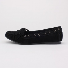 Add interest to your favorite outfits with the vintage-inspired Kelly Moccasin from Mixx Shuz®.